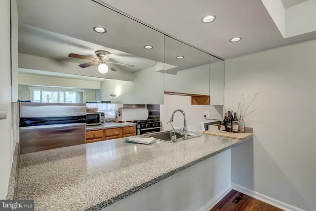 $2,150 | 14431 St Germain Drive, Centreville, VA 20121