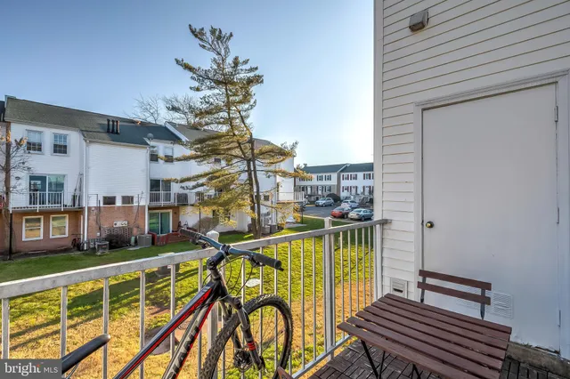 $2,150 | 14431 St Germain Drive, Centreville, VA 20121