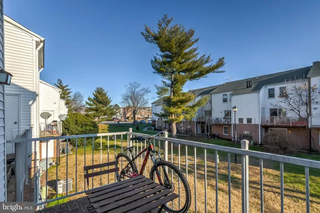 $2,150 | 14431 St Germain Drive, Centreville, VA 20121