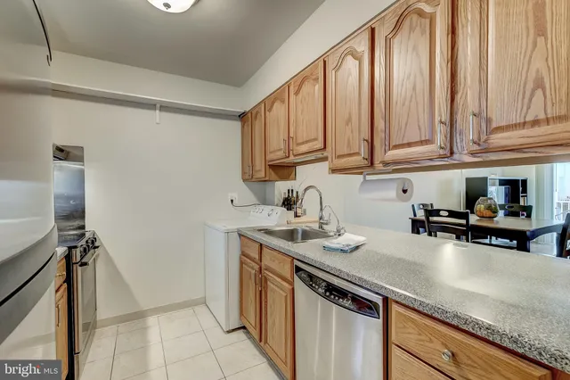 $2,150 | 14431 St Germain Drive, Centreville, VA 20121