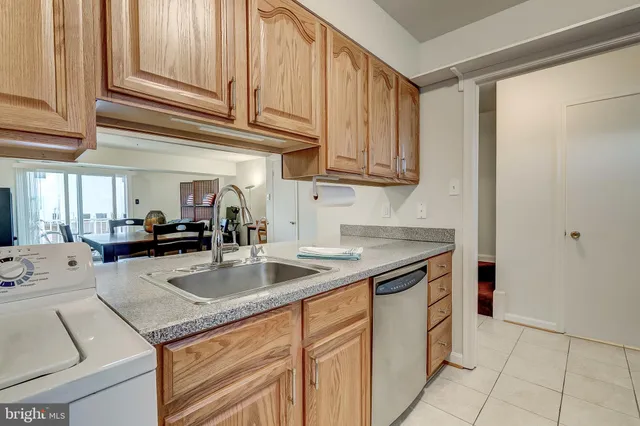 $2,150 | 14431 St Germain Drive, Centreville, VA 20121