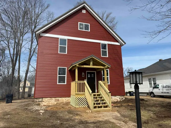 $324,500 | 515 Martin Street, Mauston, WI 53948