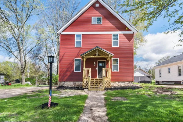 $324,500 | 515 Martin Street, Mauston, WI 53948
