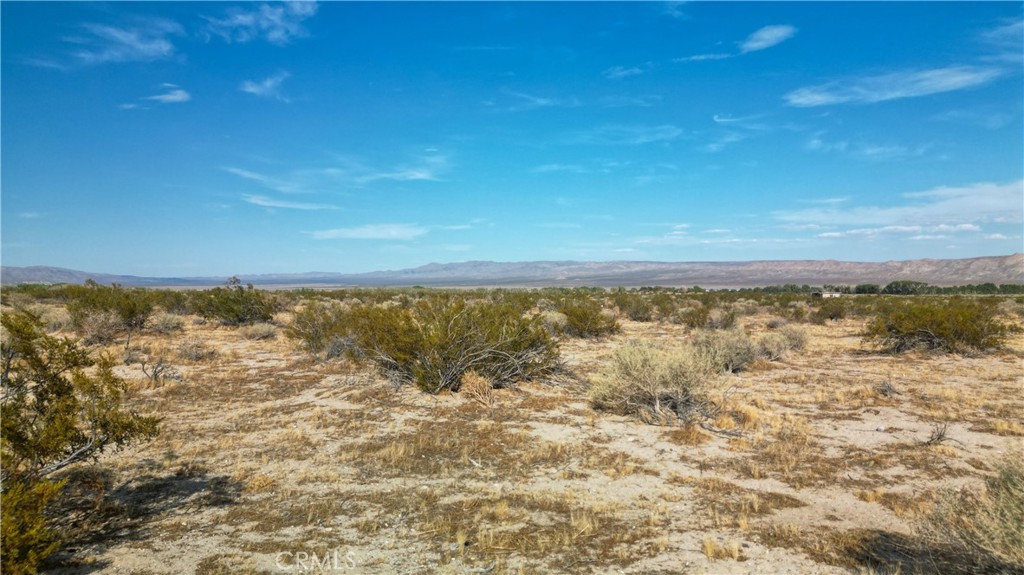 10313 Lake Road Cantil, CA 93519 - Photo 13 of 31 a view of an ocean