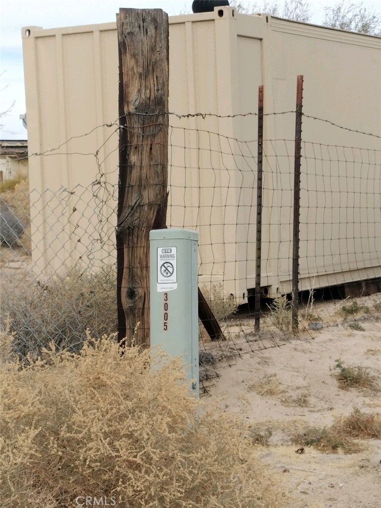 10313 Lake Road Cantil, CA 93519 - Photo 19 of 31 a view of a brick house