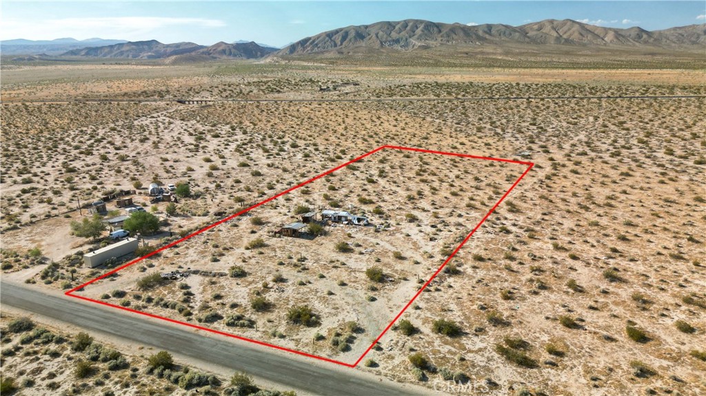 10313 Lake Road Cantil, CA 93519 - Photo 29 of 31 a view of lake and mountain