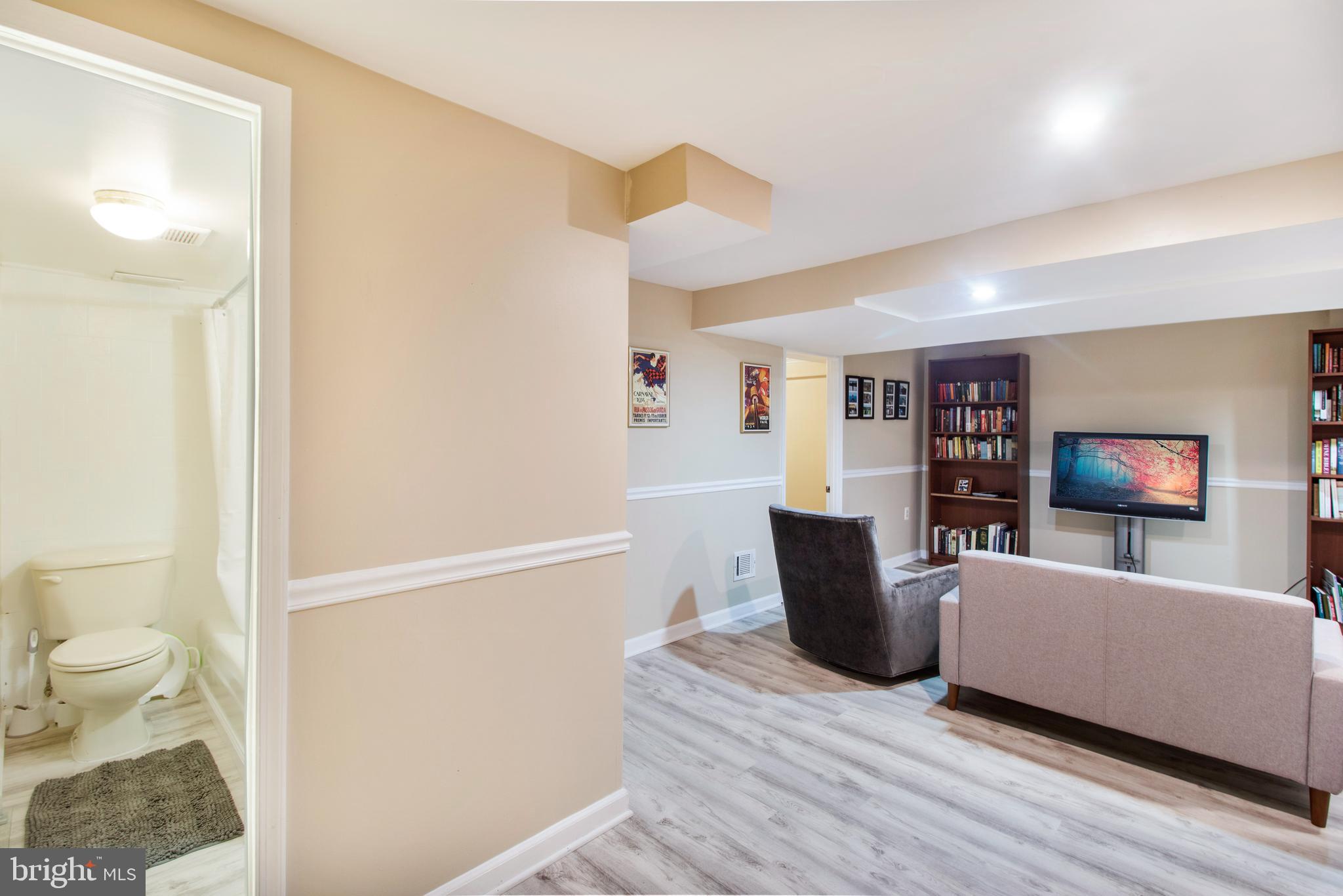2906 Fenimore Road Silver Spring, MD 20902 - Photo 41 of 63 Gallery Image 41