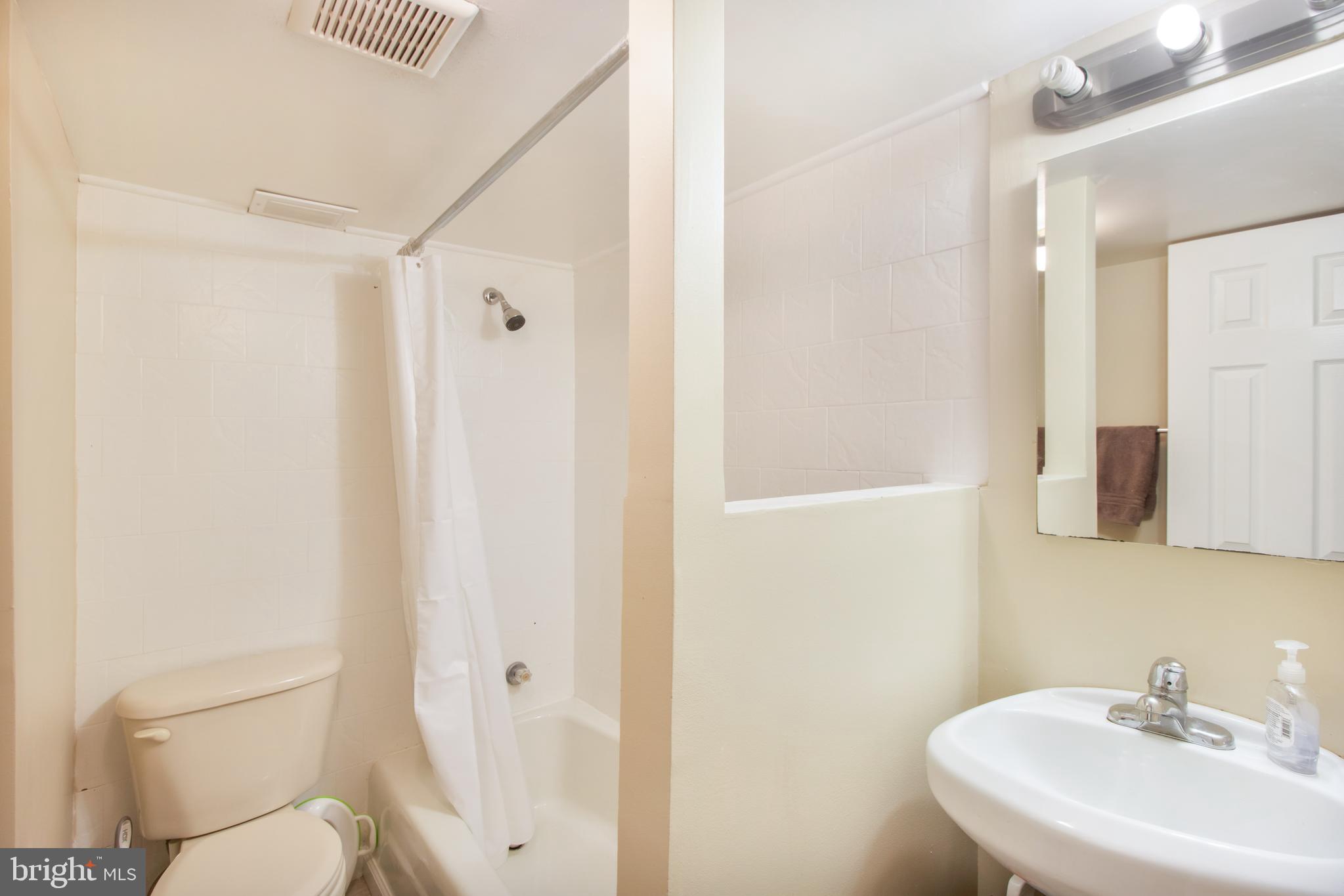 2906 Fenimore Road Silver Spring, MD 20902 - Photo 47 of 63 Gallery Image 47