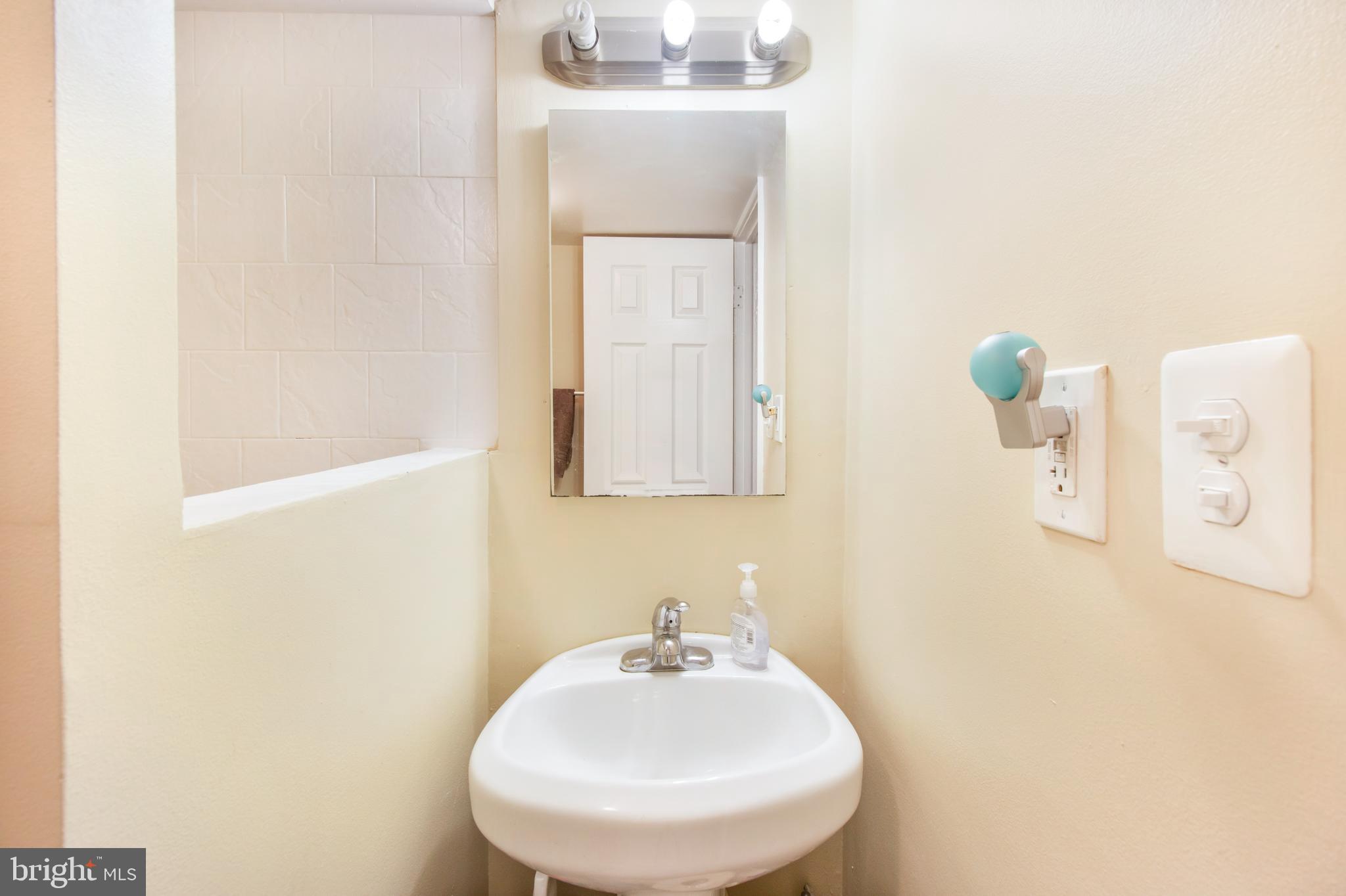 2906 Fenimore Road Silver Spring, MD 20902 - Photo 50 of 63 Gallery Image 50