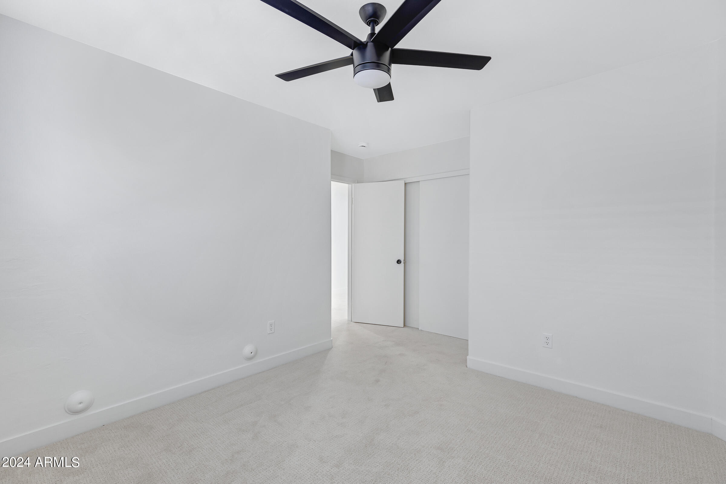 3910 West Carter Road Phoenix, AZ 85041 - Photo 27 of 40
