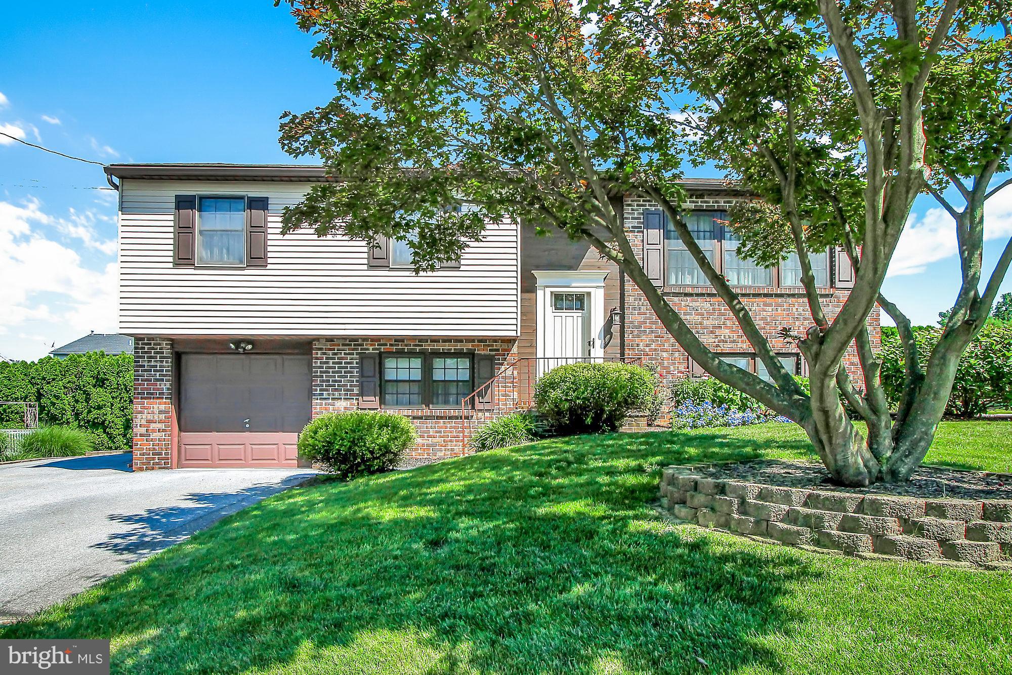 1109 Whitner Road Reading, PA 19605 - Photo 1 of 26