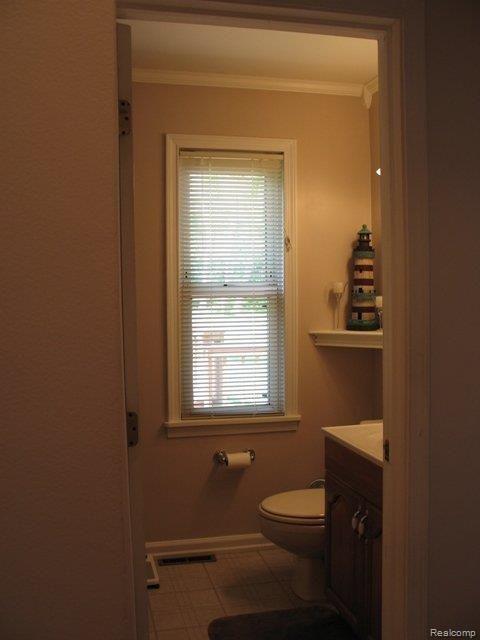 330 Maplehill Road Rochester, MI 48306 - Photo 20 of 25 Full Bath 1