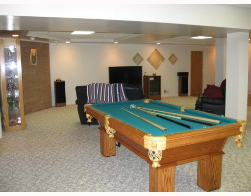 5926 Claridge Export Road Export, PA 15632 - Photo 11 of 17 Den/Family/Great Room.