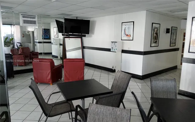 $2,000 | 1410 South Ocean Drive, Unit 703, Hollywood, FL 33019