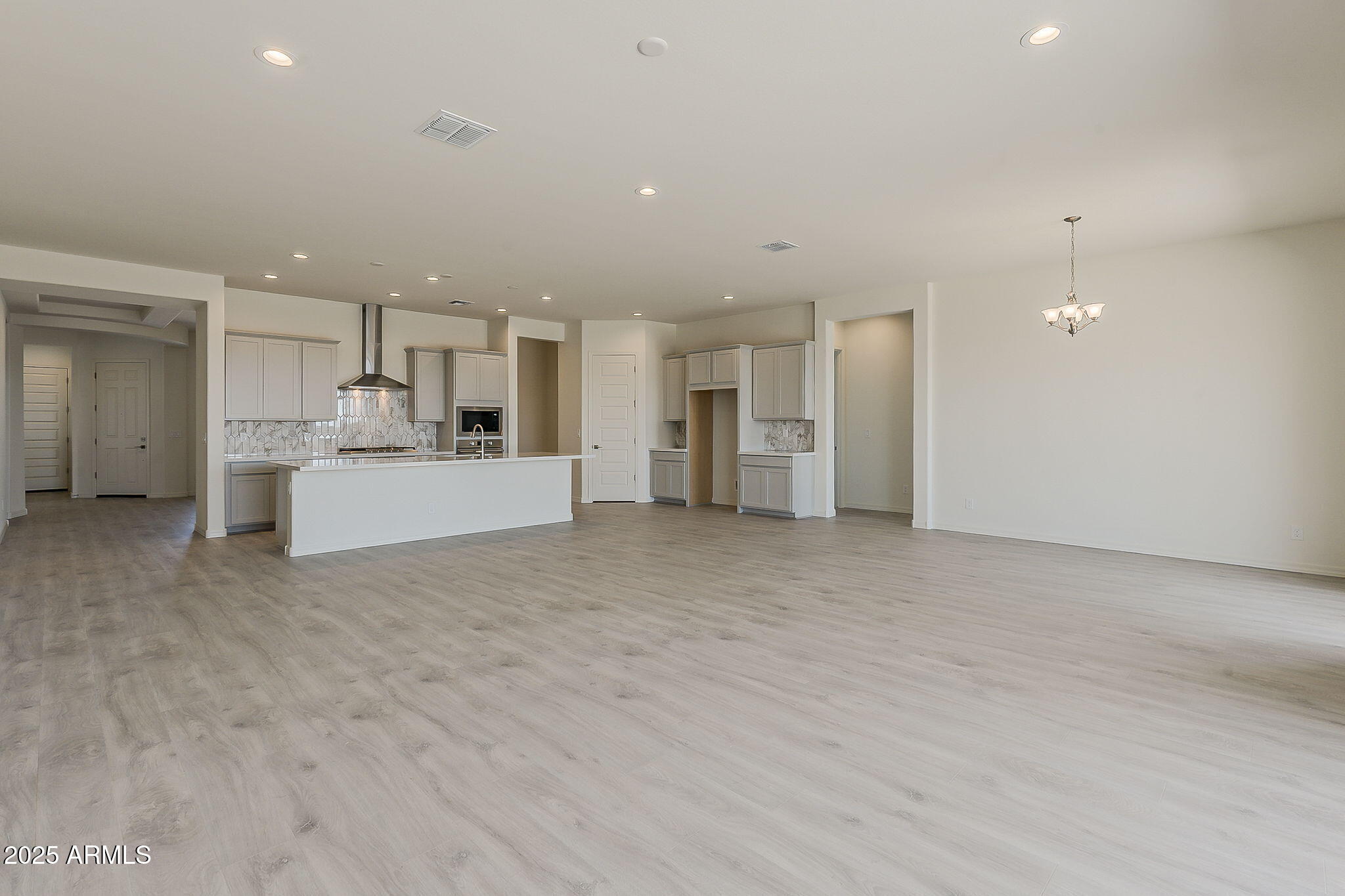 19019 West Ocotillo Road Waddell, AZ 85355 - Photo 7 of 15 15-web-or-mls-Ocotillo-15