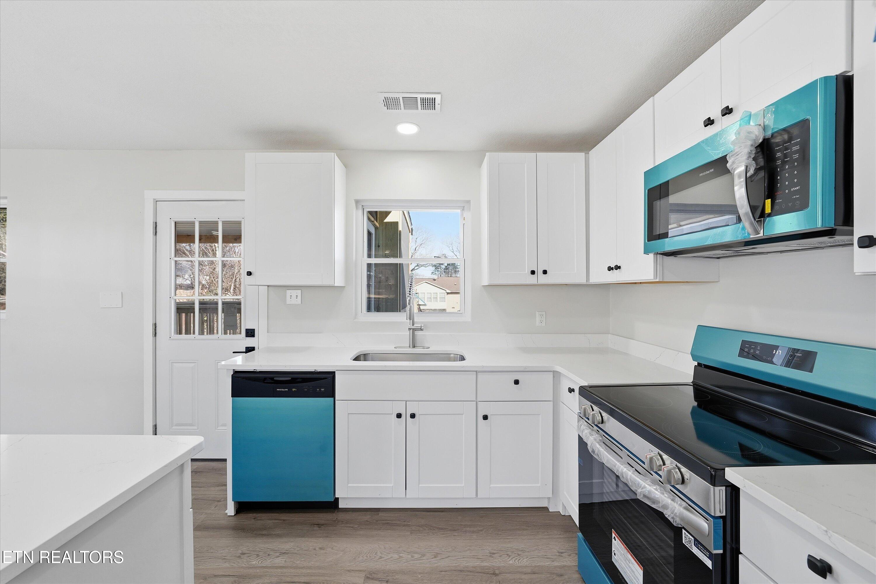 4209 Deerfield Road Knoxville, TN 37921 - Photo 7 of 37 11-4209 Deerfield Rd 05