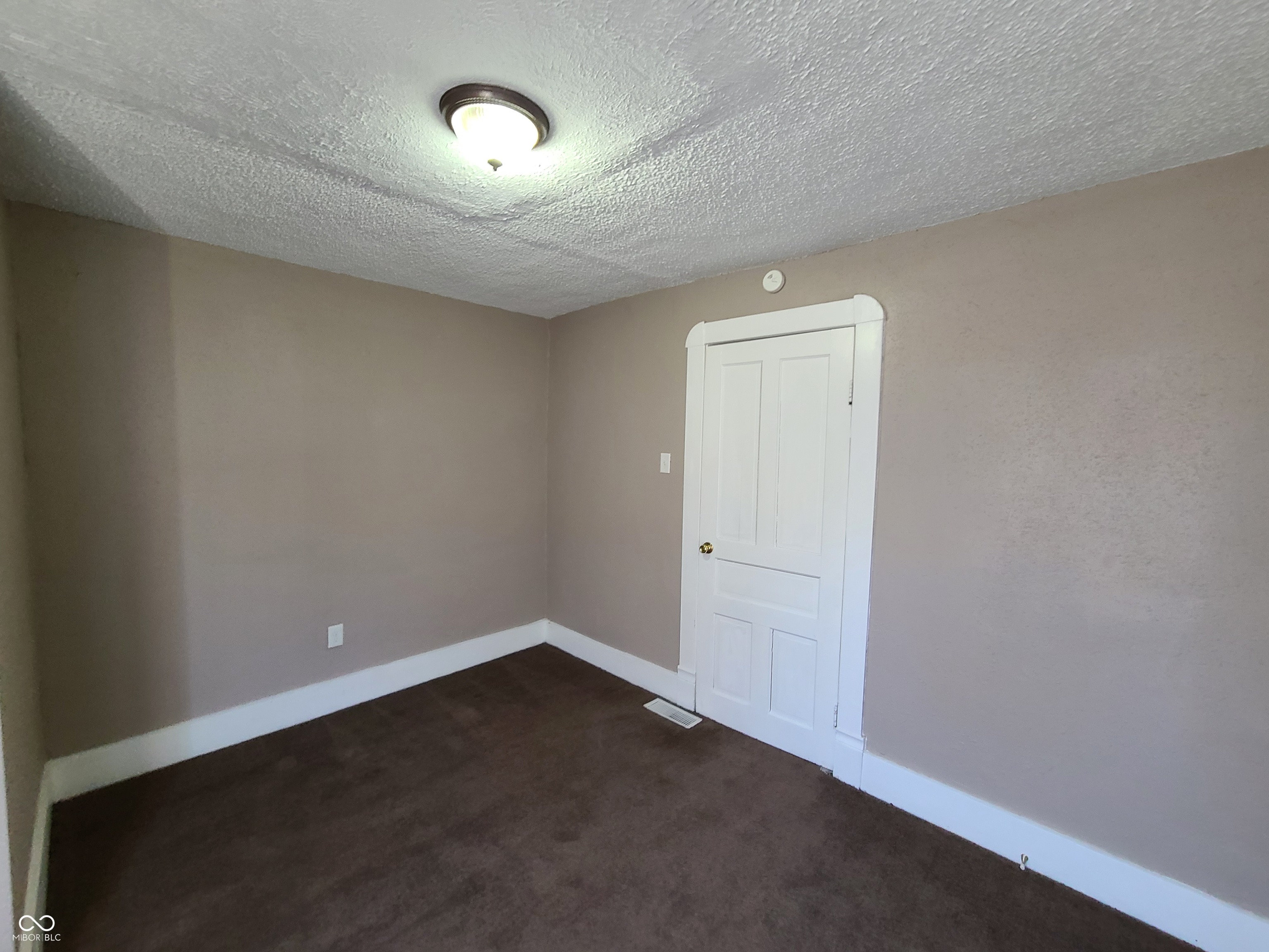 516 West 28th Street Indianapolis, IN 46208 - Photo 9 of 13