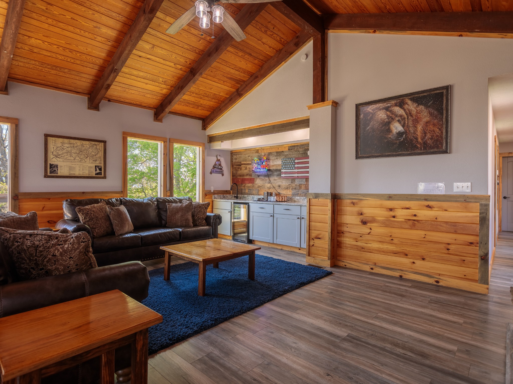 812 Starlight Lane Kodak, TN 37764 - Photo 25 of 60 a living room with furniture and wooden floor