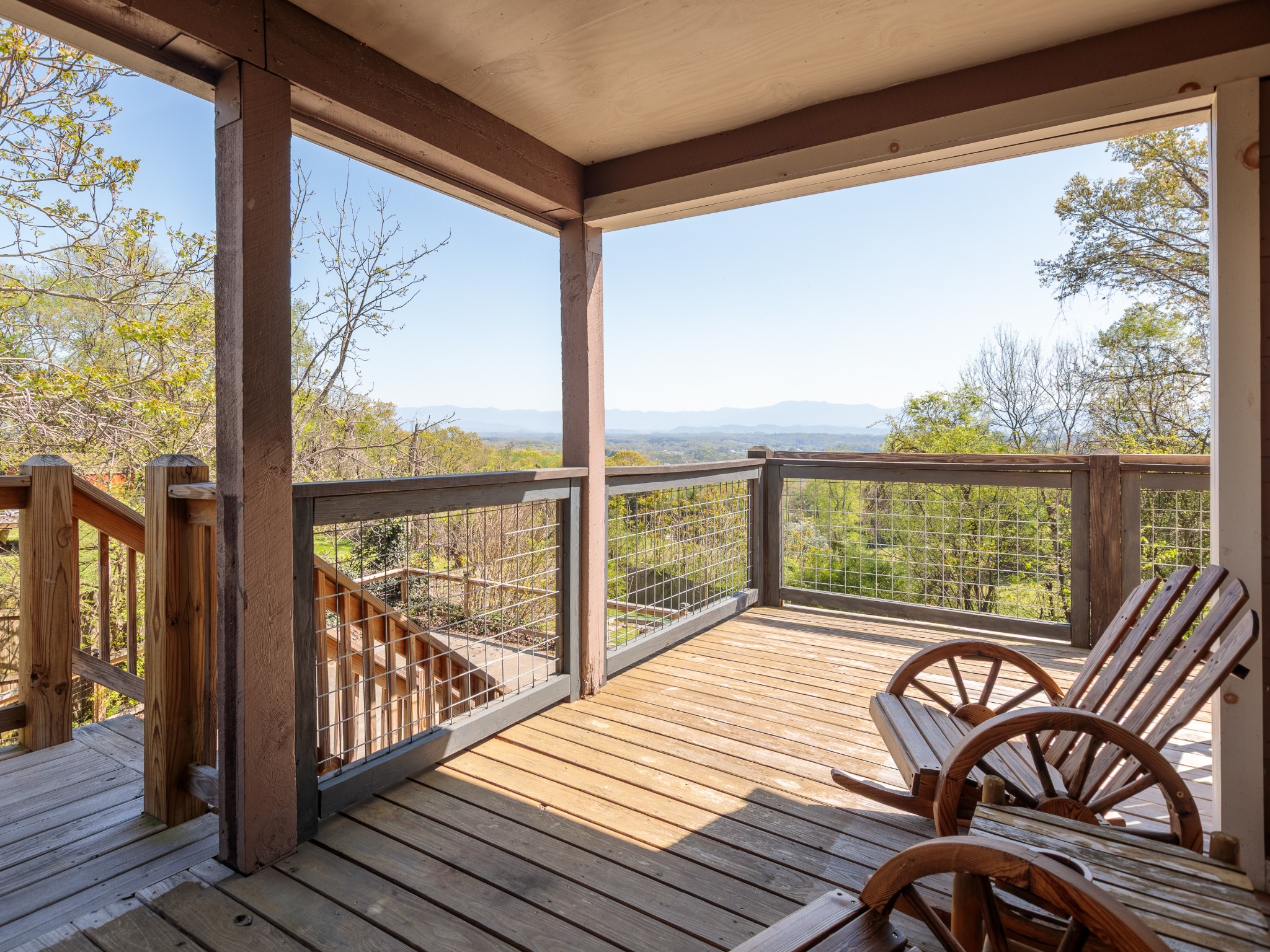812 Starlight Lane Kodak, TN 37764 - Photo 27 of 60 a view of a city from a balcony