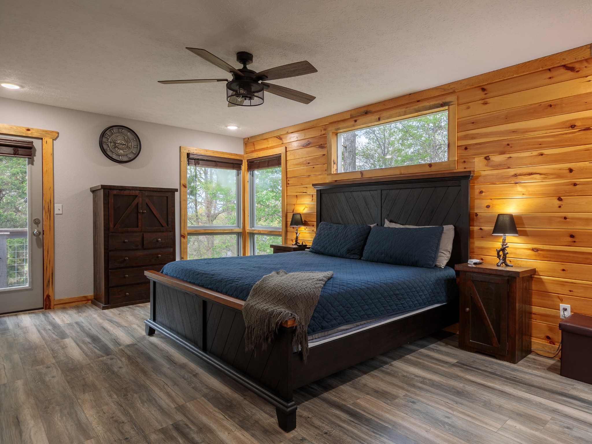 812 Starlight Lane Kodak, TN 37764 - Photo 36 of 60 a bed sitting in a bedroom next to a window