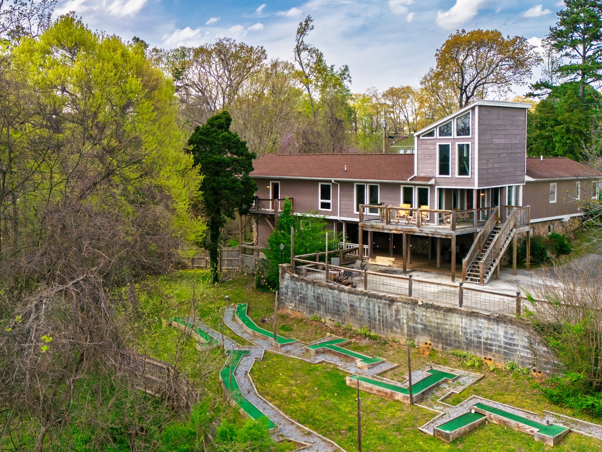 812 Starlight Lane Kodak, TN 37764 - Photo 40 of 60 a view of a house with pool and sitting area