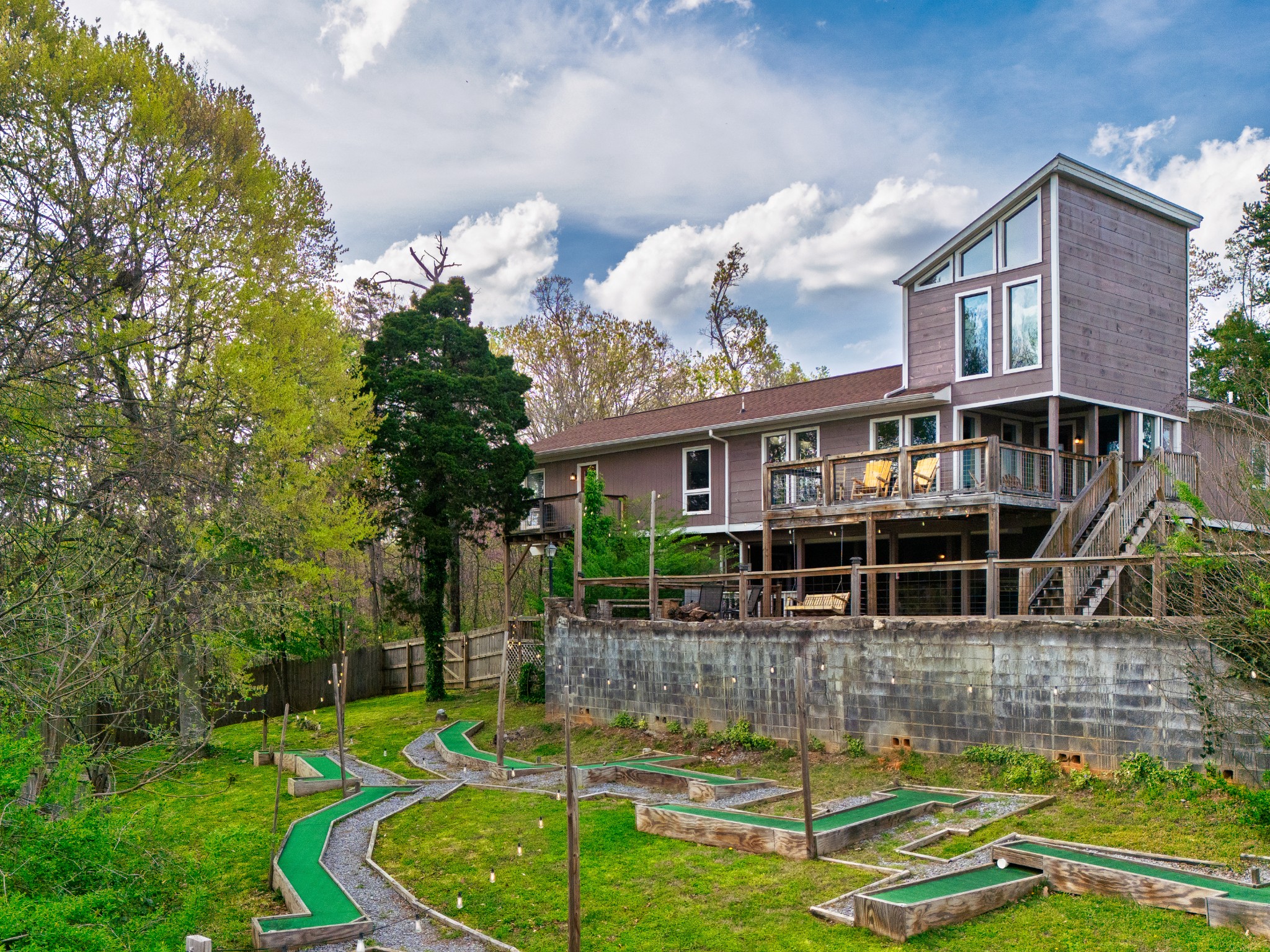 812 Starlight Lane Kodak, TN 37764 - Photo 48 of 60 a view of a house with swimming pool