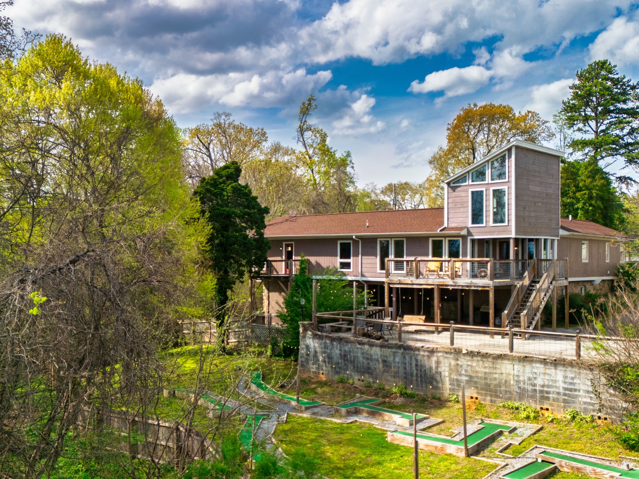 812 Starlight Lane Kodak, TN 37764 - Photo 54 of 60 a view of a house with swimming pool