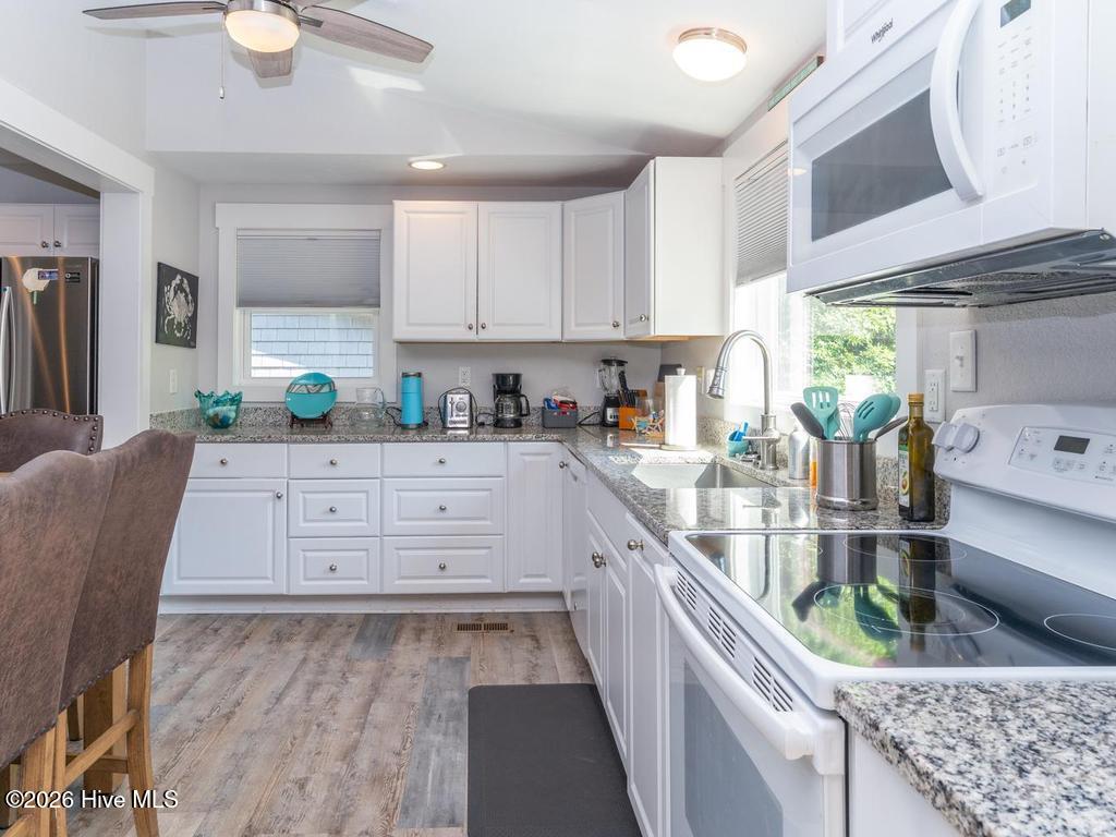 227 Colonial Beach Road Jarvisburg, NC 27947 - Photo 12 of 25