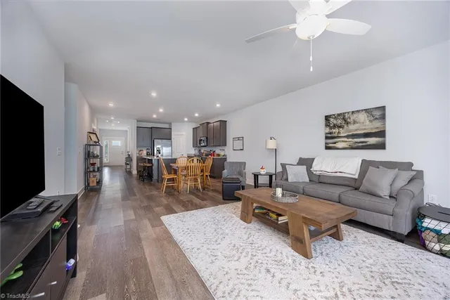 $309,000 | 3903 Sudley Point, Jamestown, NC 27282