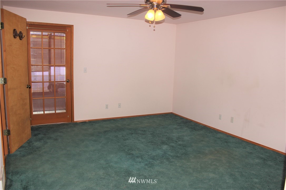 17927 Empire Street Southwest Rochester, WA 98579 - Photo 21 of 40