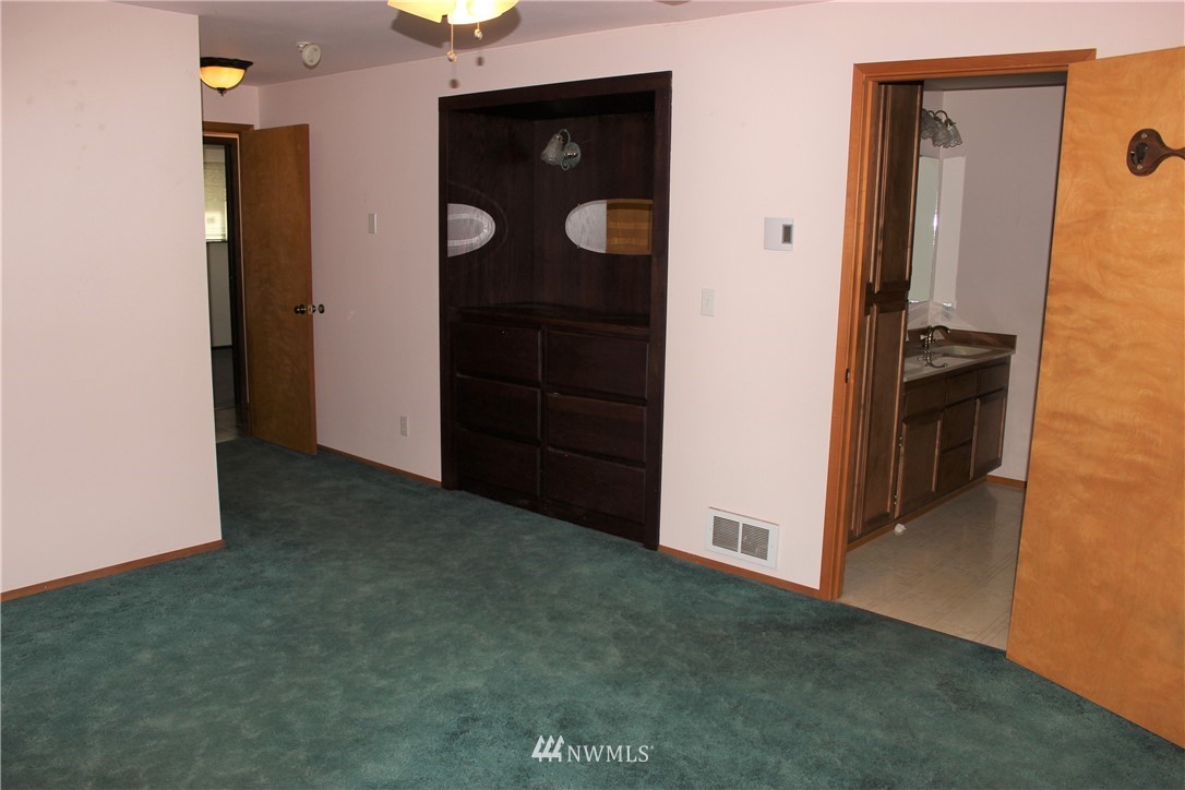 17927 Empire Street Southwest Rochester, WA 98579 - Photo 22 of 40