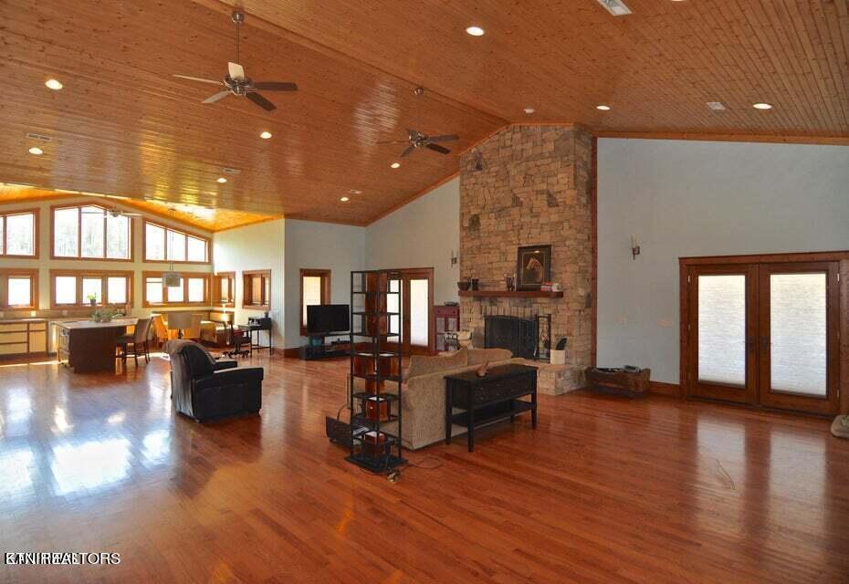725 Dry Valley Road Townsend, TN 37882 - Photo 14 of 55 14