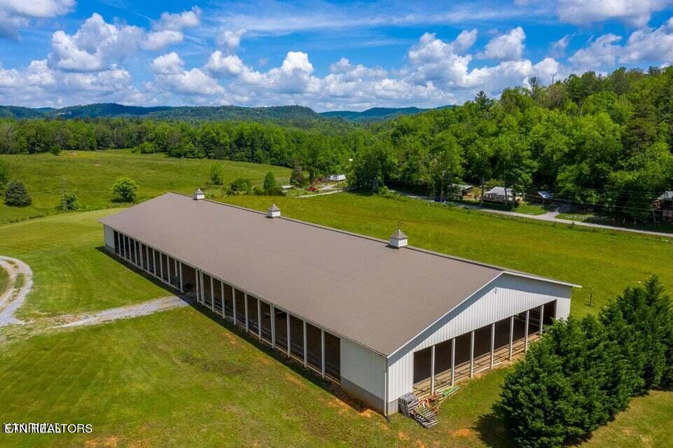 725 Dry Valley Road Townsend, TN 37882 - Photo 6 of 55 06