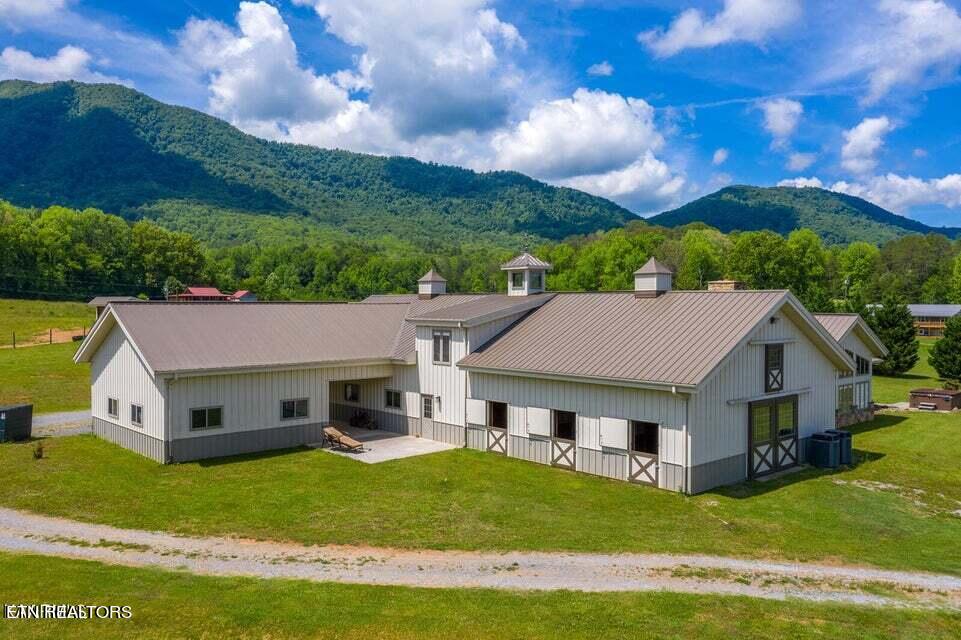 725 Dry Valley Road Townsend, TN 37882 - Photo 8 of 55 08