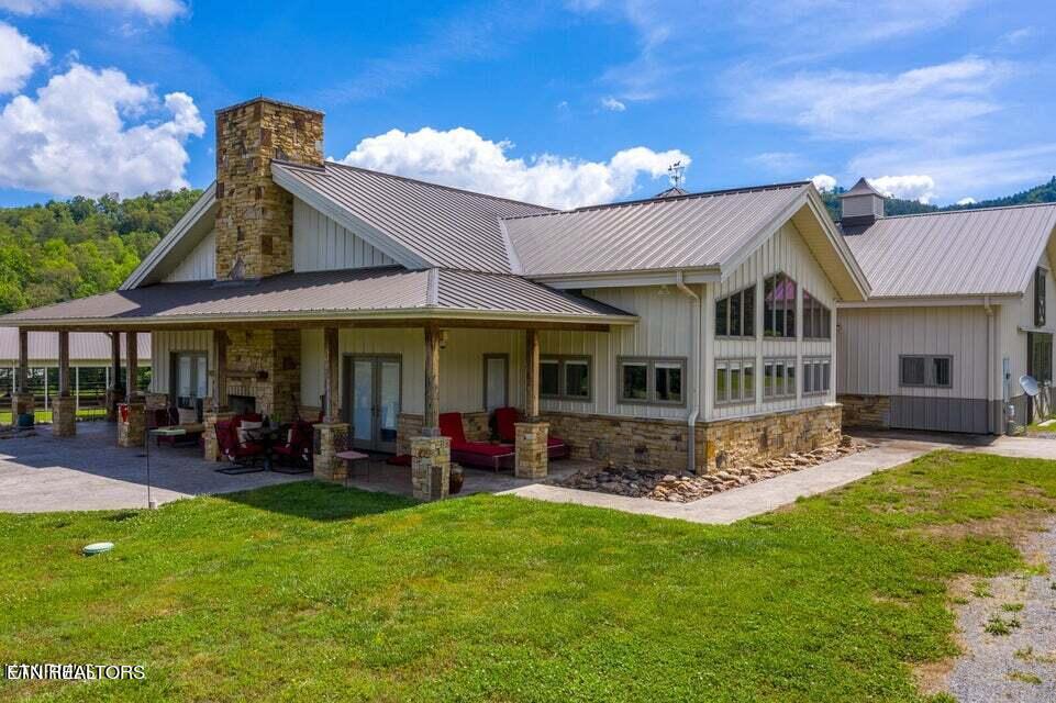725 Dry Valley Road Townsend, TN 37882 - Photo 10 of 55 10