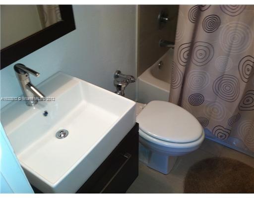 1500 Bay Road, Unit 1228S Miami Beach, FL 33139 - Photo 6 of 18 Exterior Front