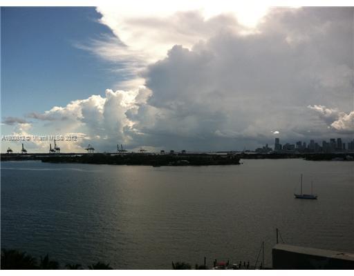 1500 Bay Road, Unit 1228S Miami Beach, FL 33139 - Photo 8 of 18 Exterior Front