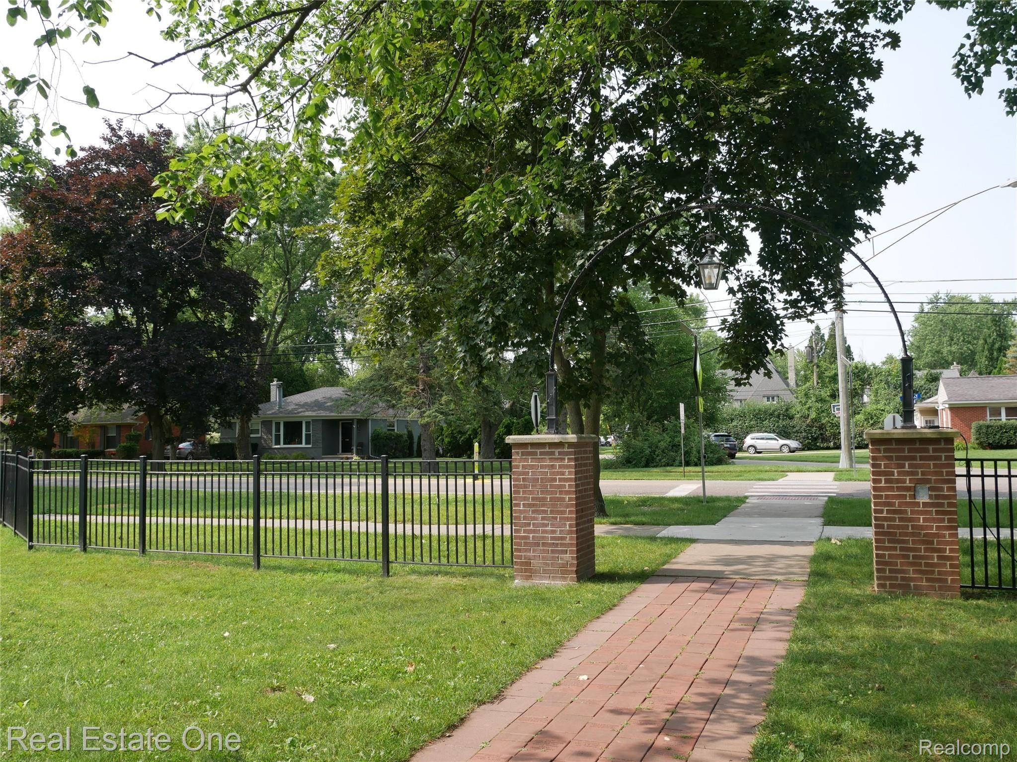 18810 Beverly Road Franklin, MI 48025 - Photo 22 of 27 View of home from Park.JPG