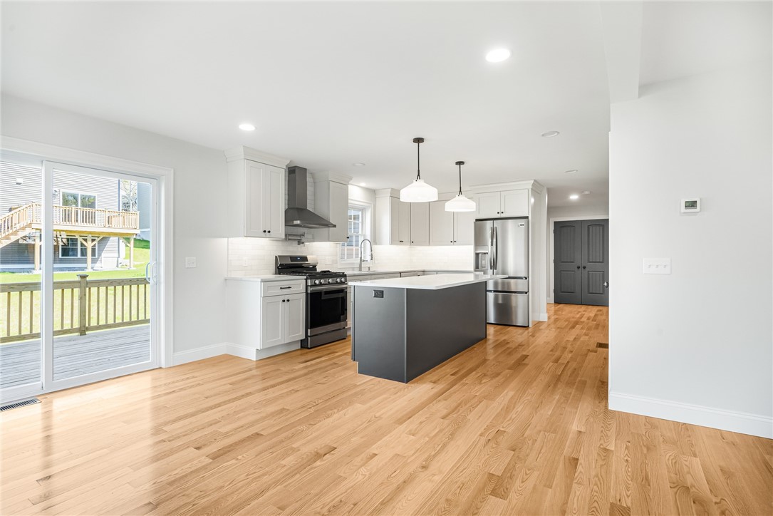 200 St Louis Avenue Woonsocket, RI 02895 - Photo 3 of 30