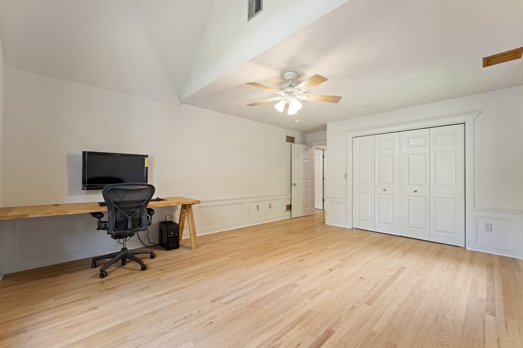 28 Vincent Road Mendon, MA 01756 - Photo 29 of 42