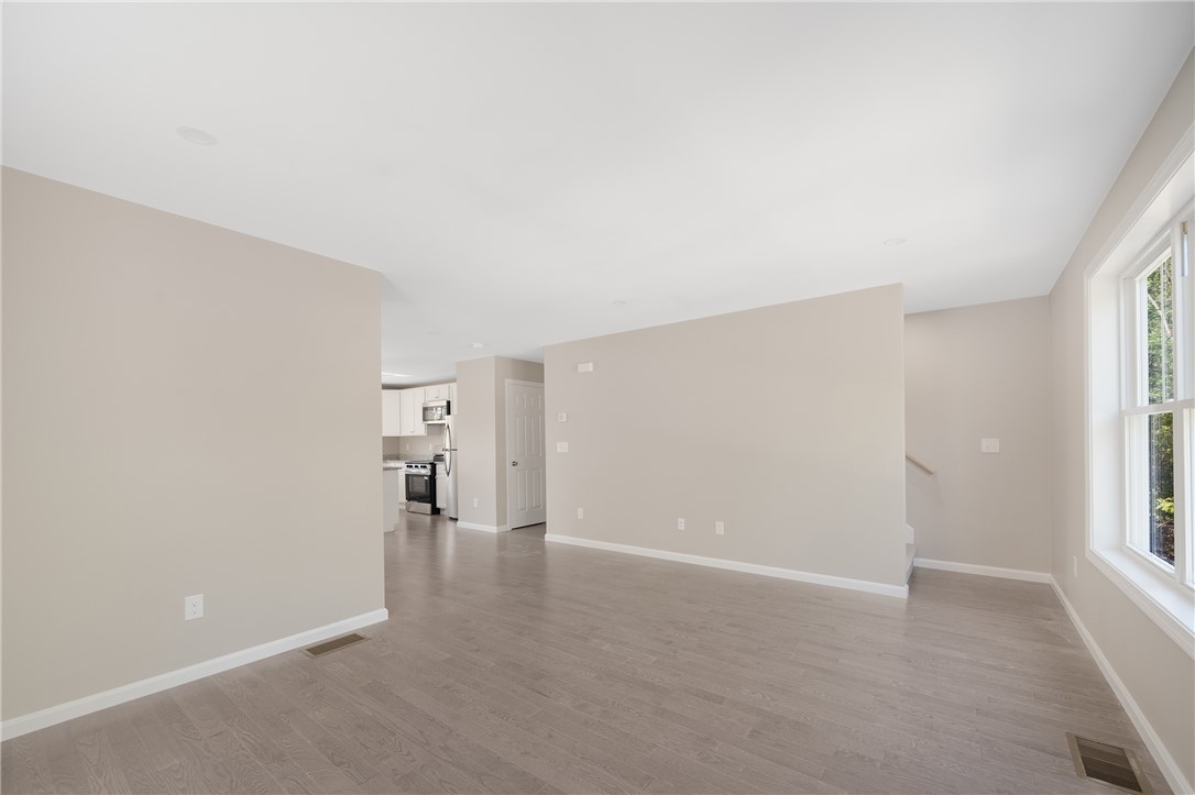 40 Farnum Pike, Unit 3 Smithfield, RI 02917 - Photo 26 of 32