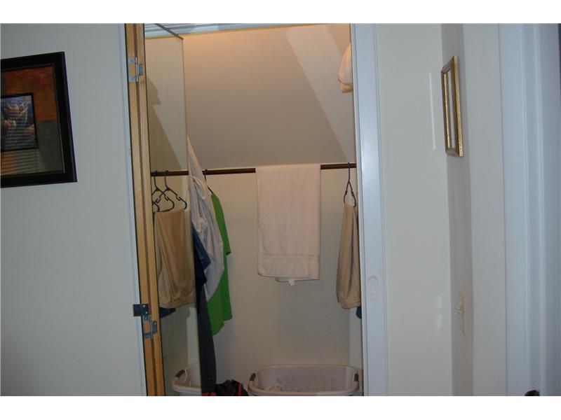 49 Spruce Street Millinocket, ME 04462 - Photo 8 of 14 Bathroom.