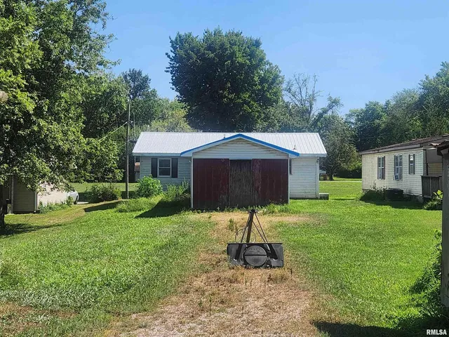 $29,900 | 904 East Poplar Street, Du Quoin, IL 62832