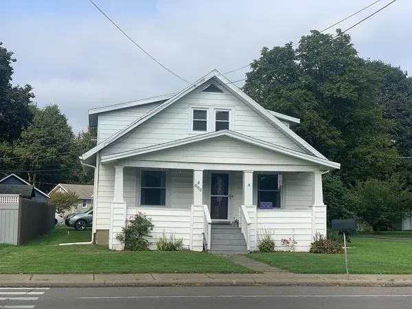 $900 | 800 Broadway Street, Southport, NY 14904