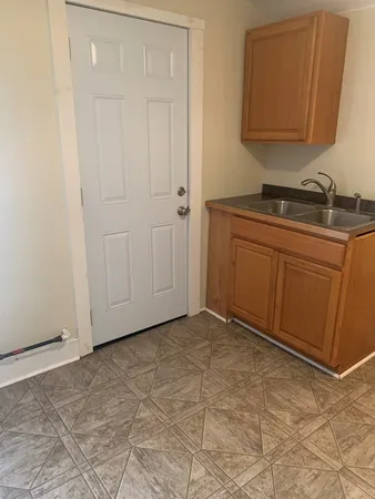 $900 | 800 Broadway Street, Southport, NY 14904