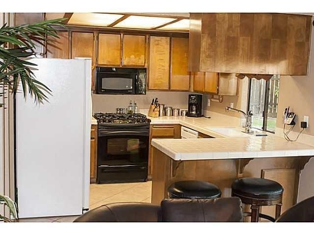 9402 Roseglen Place Spring Valley, CA 91977 - Photo 5 of 11 Gallery Image 5
