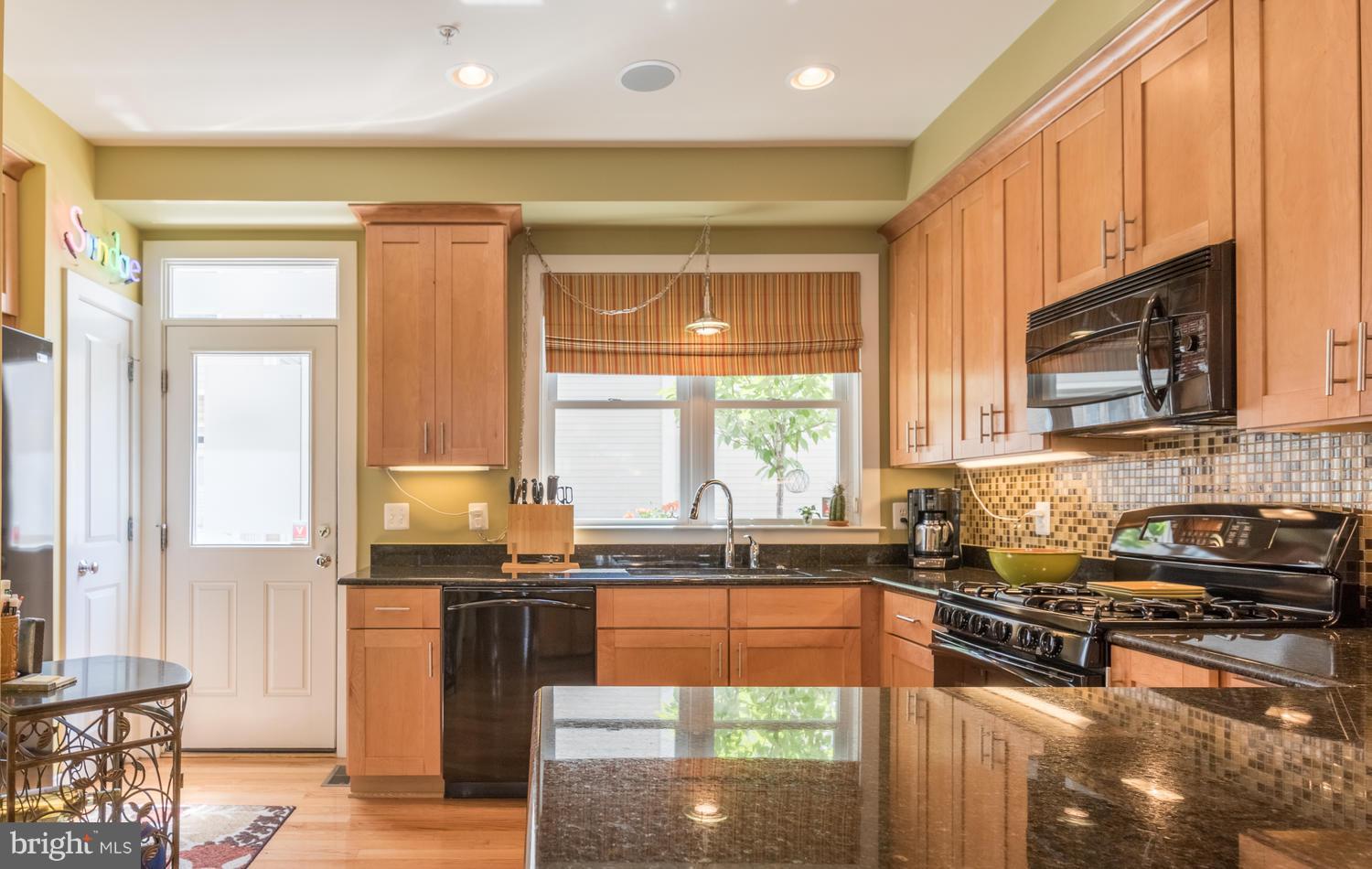810 3rd Street Southeast Washington, DC 20003 - Photo 8 of 30 Kitchen