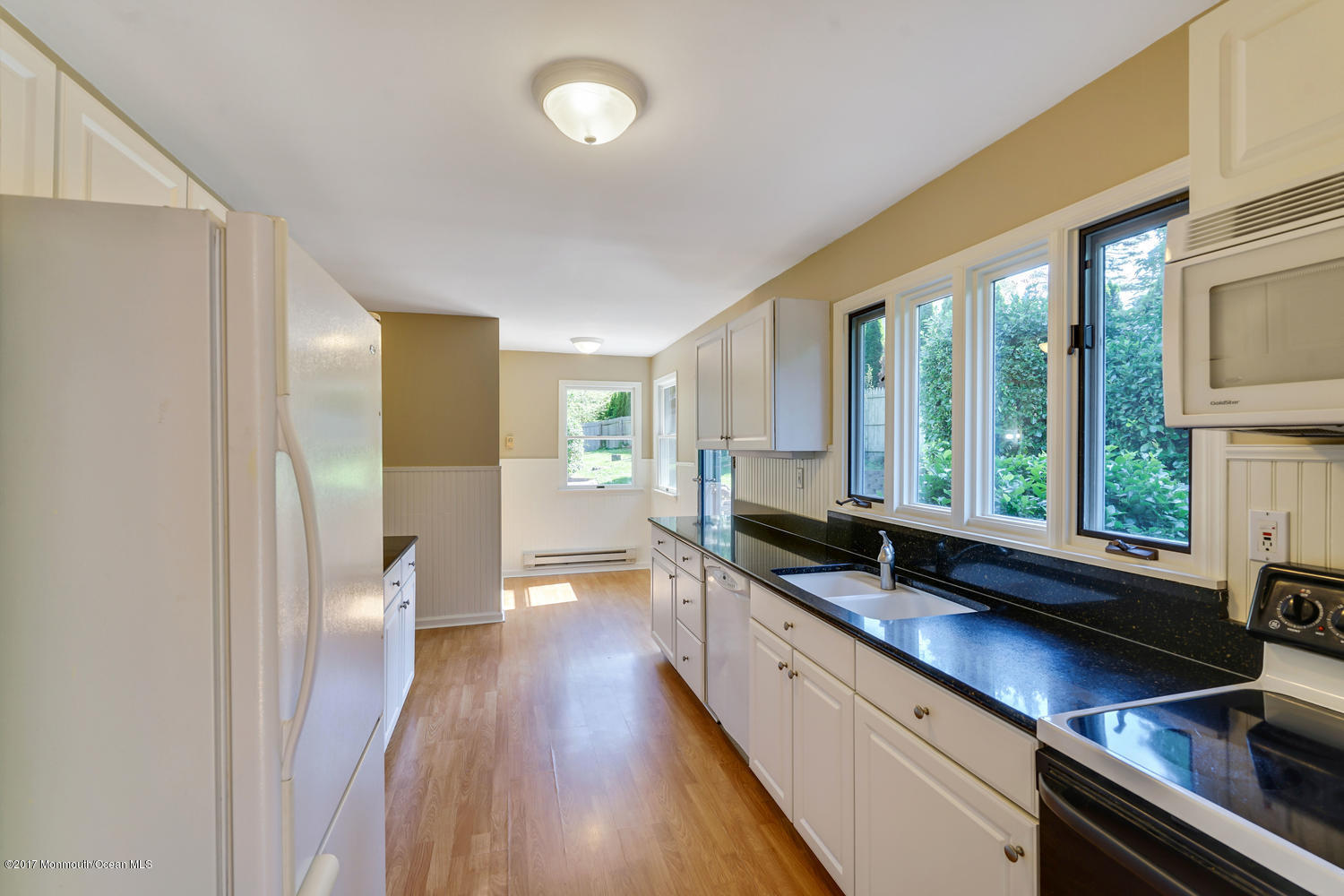 39 Kuzyk Road Cream Ridge, NJ 08514 - Photo 8 of 32 39 Kuzyk Rd Cream Ridge NJ-large-004-15-