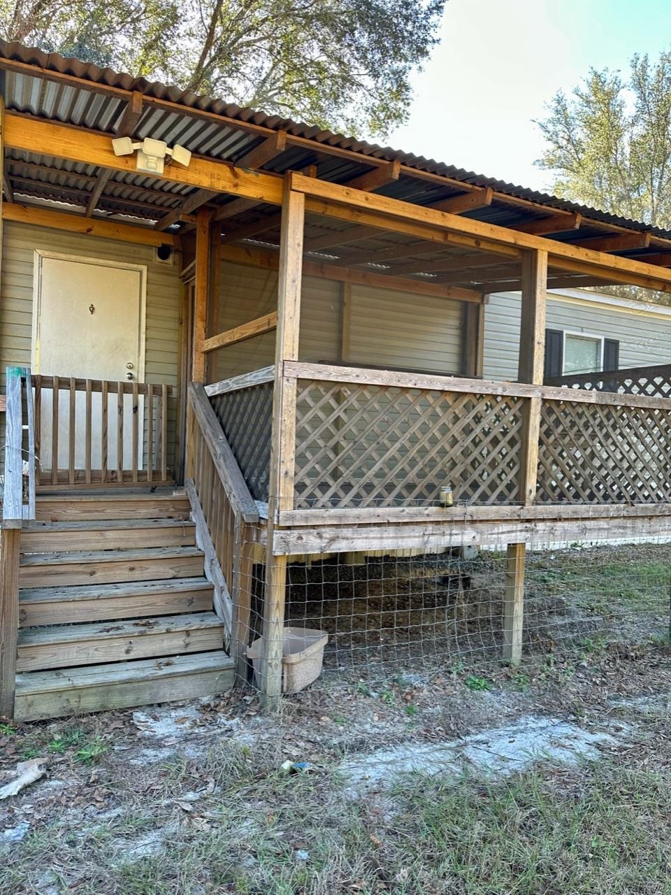 285 Elm Pinetta, FL 32350 - Photo 3 of 16