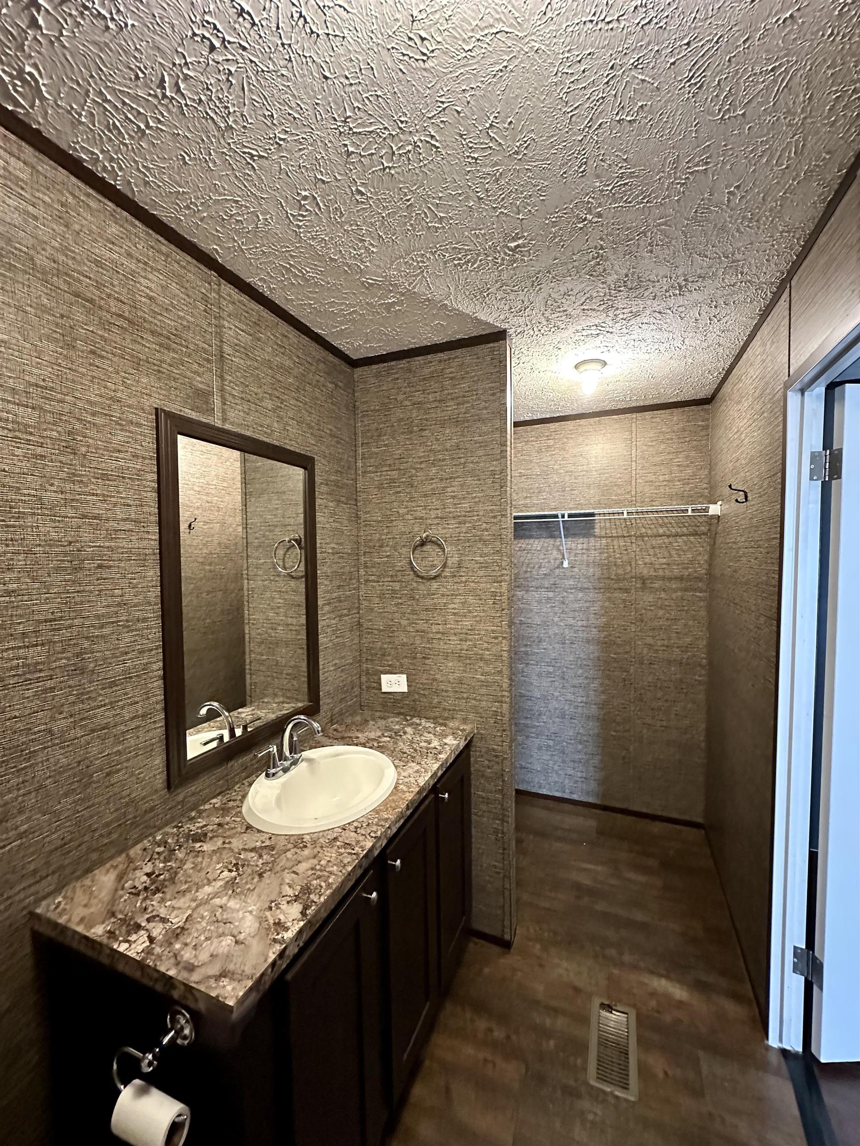 285 Elm Pinetta, FL 32350 - Photo 10 of 16